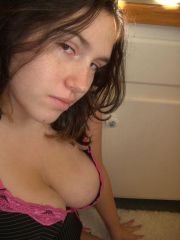 הכרויות דיסקרטיות - מה קורה באתרי סטוצים?